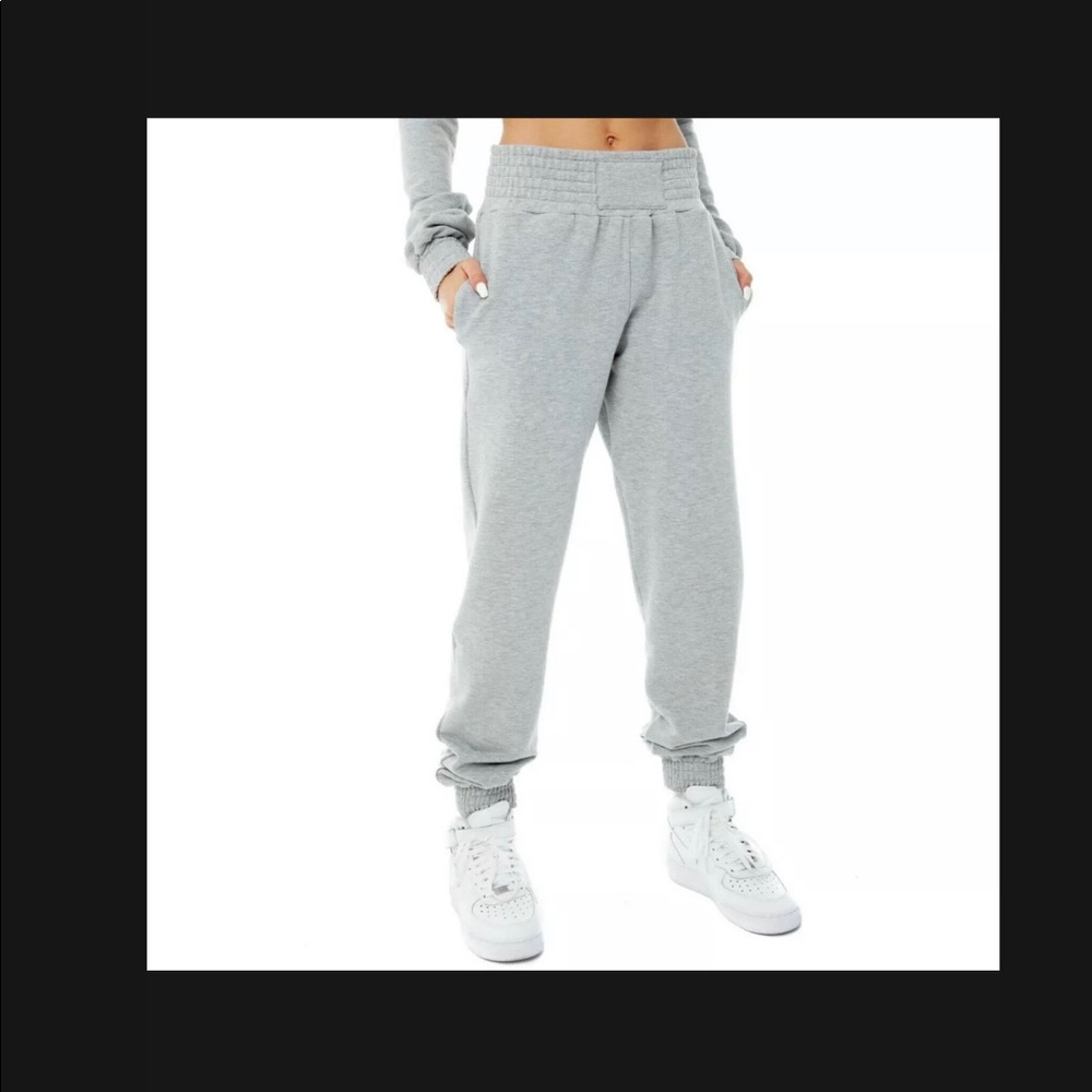AYAI Are You Am I Southpaw Joggers in Black size Large